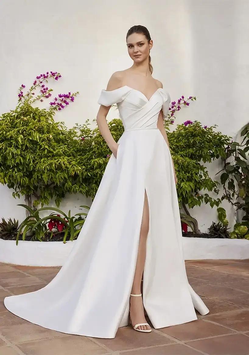 Blu by Enzoani 2023 Bridal Gown